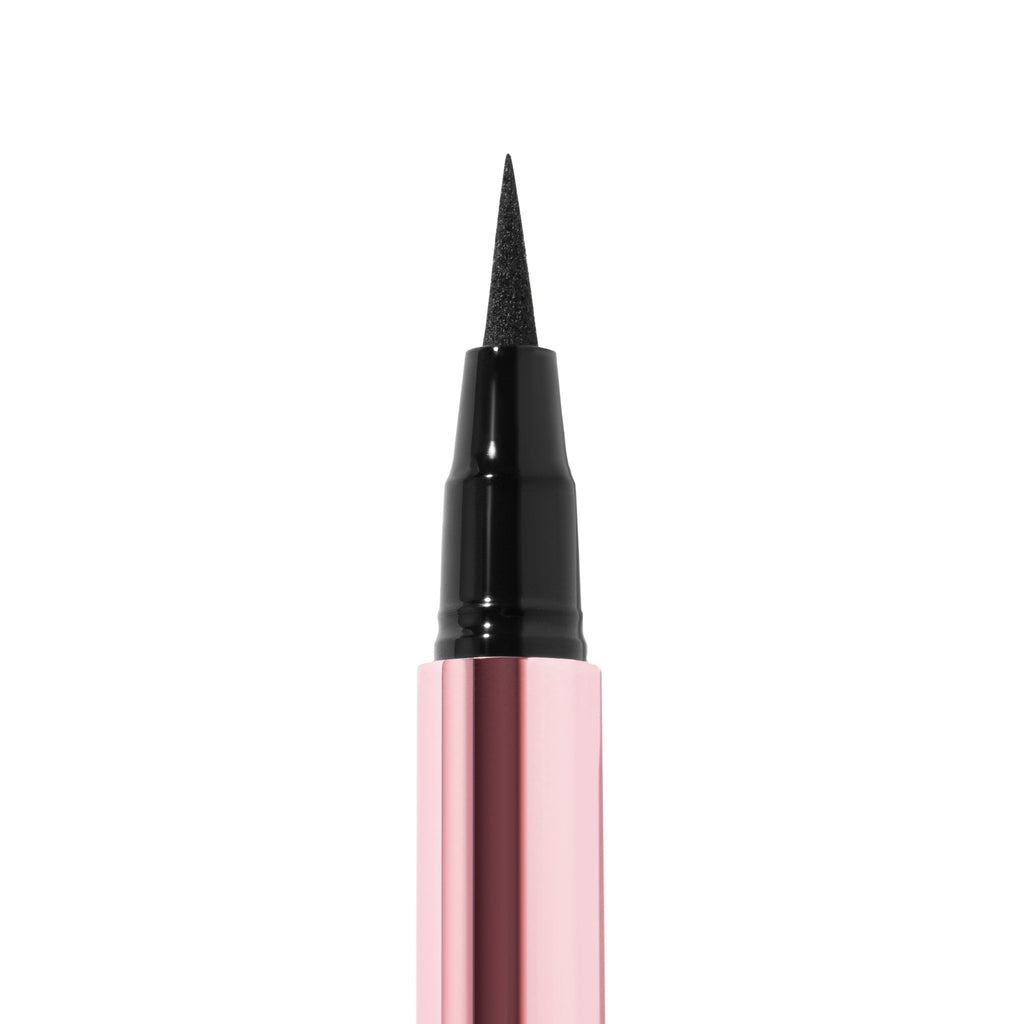 Overachiever On Point Liquid Liner - BEAUTY CREATIONS