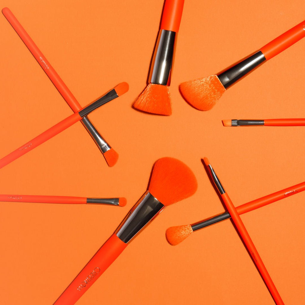 The Neon Orange 24pc Brush Set - BEAUTY CREATIONS